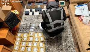 В Україні викрито збут наркотиків у вейпах - вилучено продукції на 17,4 мільйона гривень. ФОТОрепортаж