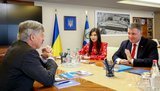 Мінські домовленості ведуть до заморожування, а не до вирішення конфлікту на Донбасі, - Аваков на зустрічі з Тейлором. ФОТО