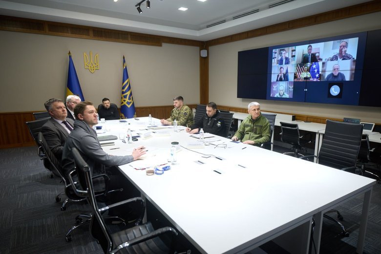 Зеленский провел беседу с командой США о гарантиях безопасности