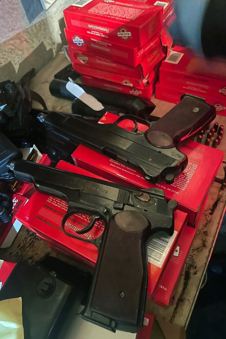 Arms dealers detained in Dnipro and over $5.5m seized from them 06