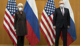 Представитель США Шерман о переговорах с РФ: "Мы четко заявили, что за более глубокое вторжение в Украину будет значительная цена и последствия"