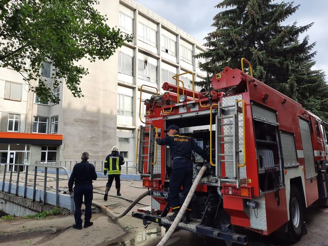 Завод Комунар горів у Харкові (оновлено) 04