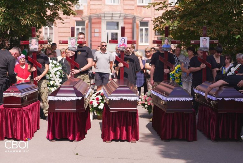 Воронові