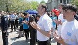 Крымские татары с флагами меджлиса прошлись по Симферополю. ФОТОрепортаж