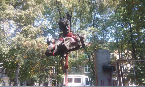 памятник