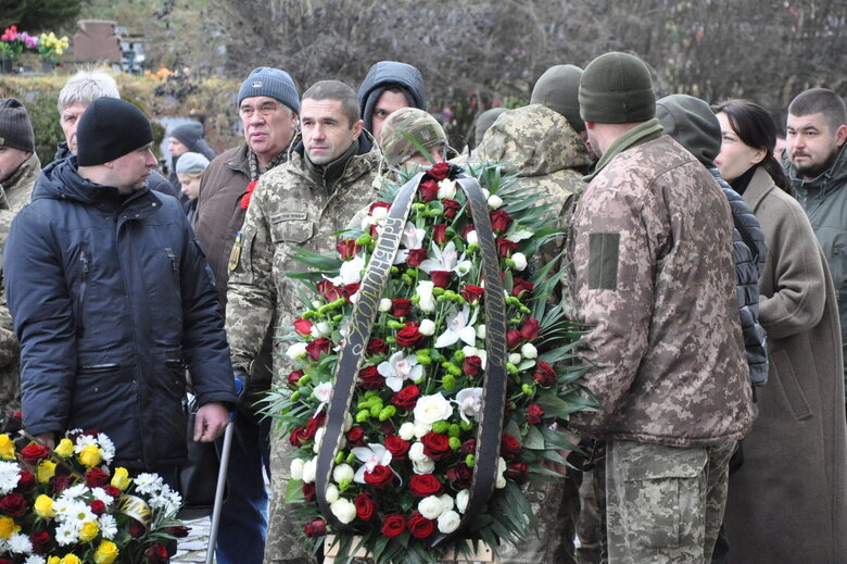 Із режисером монтажу Віктором Ониськом, який загинув у боях за Україну, попрощалися у Києві 22