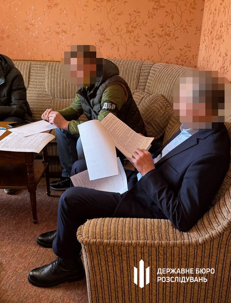 Керівників "Укрпрофтуру" та Федерації профспілок викрили на привласненні держмайна на 20 мільйонів
