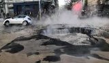 Комунальники ліквідували пошкодження трубопроводу в центрі Києва