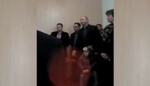 "Де зарплата? Чому немає зарплати?", - "Іноземні компанії наклали на нас санкції", - дружини шахтарів "Ровенькиантрацит" вимагають гроші у російських окупантів. ВIДЕО