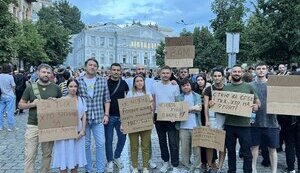 Ребятам в высоких кабинетах не помогли потом ни "беркут", ни титушки, ни Россия, - Притула