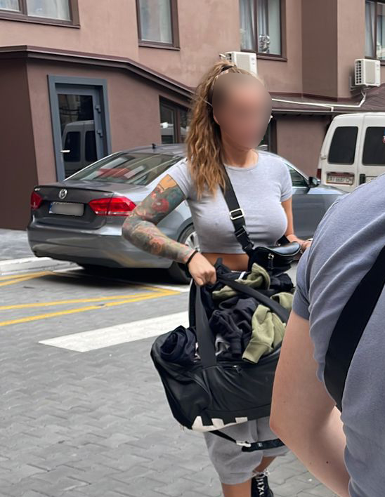 У Києві викрито сутенерів, які втягнули у заняття проституцією понад 100 жінок 02