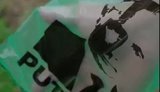 У Празі друкують пакети для собачих екскрементів із портретом російського диктатора: "Це складно, але я знайшов щось, де Путін буде корисним". ВIДЕО