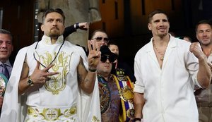 Usyk defeated Verhoeven: knocked him down in 11th round (updated)