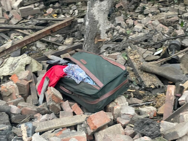 Russians shelled Sloviansk: direct hit on private house. 4 people died, two were injured 01