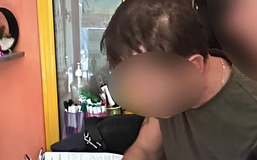 Сексуальне насильство щодо учениць: на Хмельниччині вручили підозру керівнику мовної школи