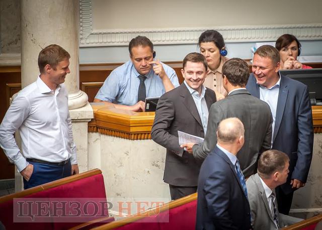 Lifting immunity of Dovhyi, Poliakov, Rozenblat, and lack of votes for Deidei and Lozovyi, - drama unveiled in Rada on July 11 16