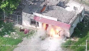 Дрони "К-2" знищили ворога в "кав’ярні" та розбили "буханку" з іншими окупантами: на каву не доїхали. ВIДЕО