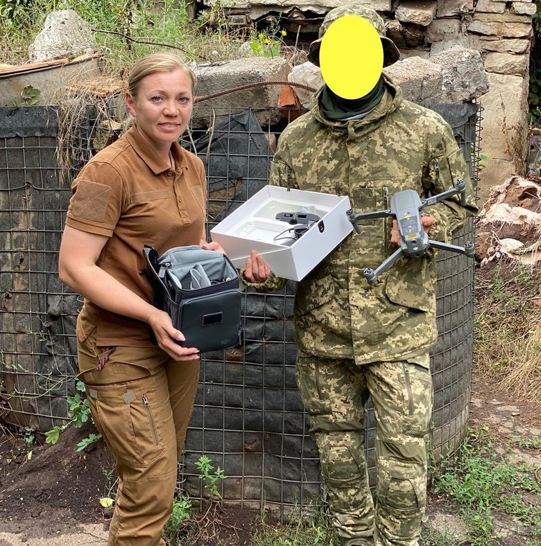 Чомусь у нас не прийнято говорити, як українські військові знищують російських окупантів, але народ має знати, що наша армія здатна іти вперед, - волонтер, громадська діячка Христина Феціца 03