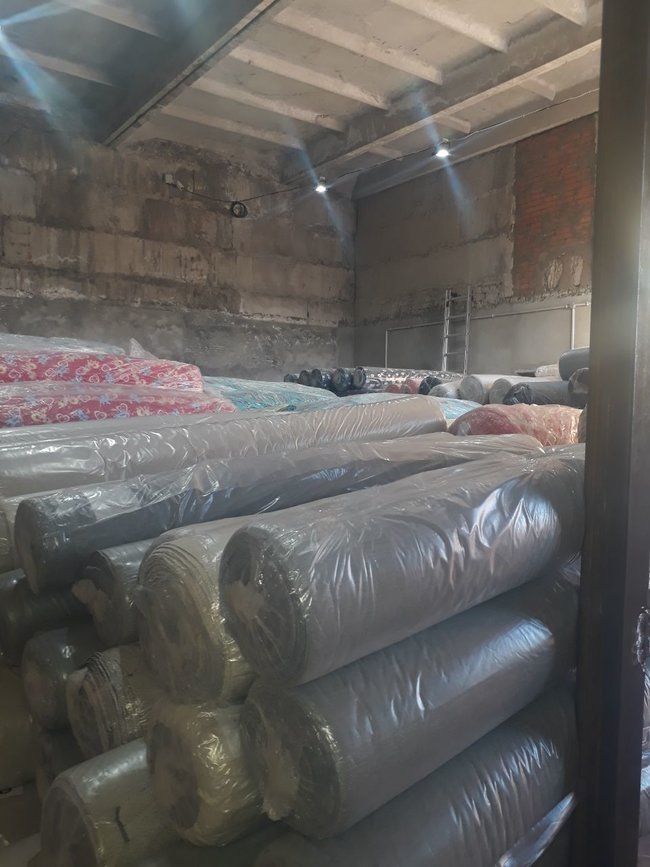 На Полтавщині податковою міліцією ліквідовано центр мінімізації митних платежів, через який в Україну ввозили тканини 06