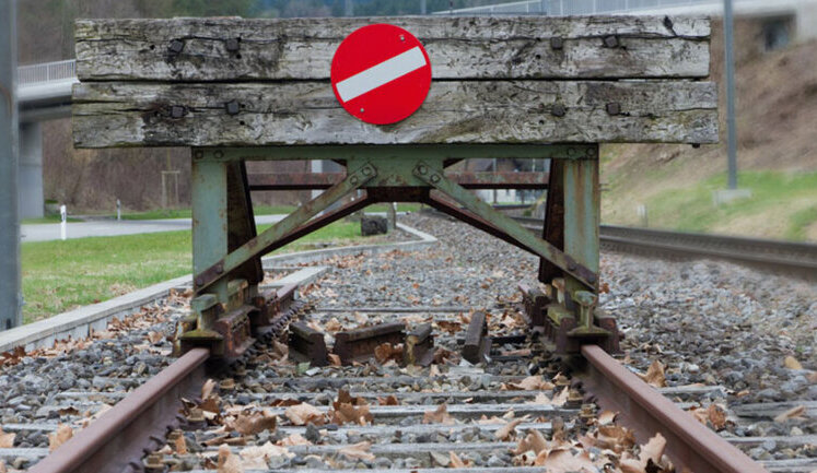 Guerrillas in Luhansk region destroyed railway used by occupiers to transport military equipment - Haidai. VIDEO