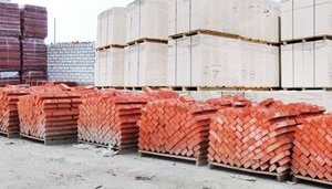 Кабмін має намір боротися з нелегальним видобутком будматеріалів, - Гончарук