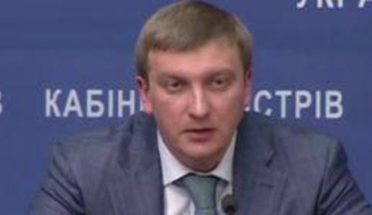 Минюст готов подать в суд иск о запрете КПУ: "У нас нет партий, которые имеют полный иммунитет". ВИДЕО