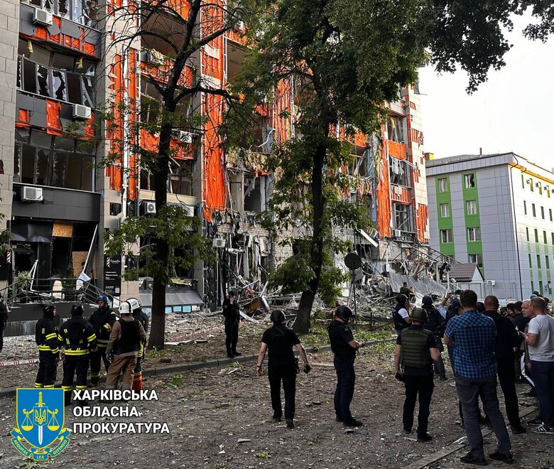 Зросла кількість поранених внаслідок удару РФ по центру Харкова