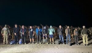 Підліток намагався переправити ухилянтів