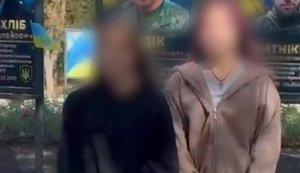 У Лозовій школярки танцювали під російську музику на Алеї Слави: батьків притягнуть до відповідальності. ВIДЕО