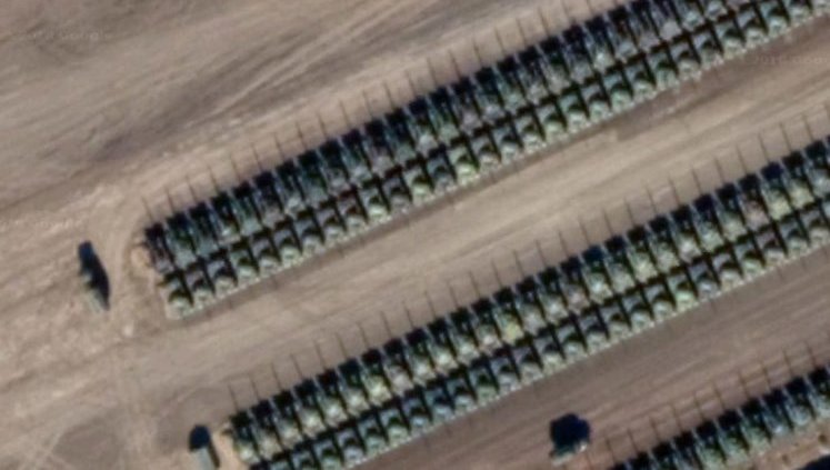 Супутники зафіксували сотні російських танків на кордоні з Україною, - Defence Blog. ФОТОрепортаж