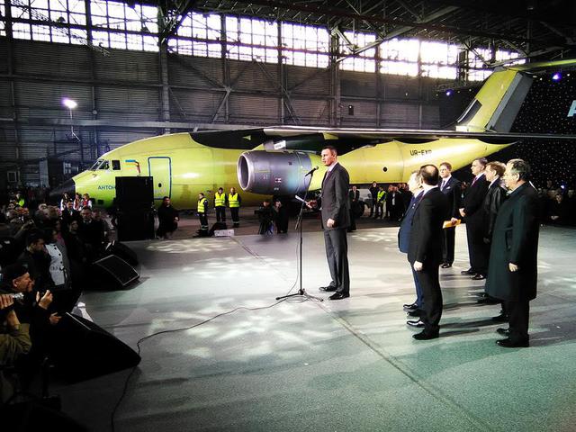 самолет ан-178