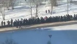Блогер после ареста и открытия уголовного дела "добровольно удалил" видео с пышных похорон криминального авторитета в российском Амурске. ВИДЕО