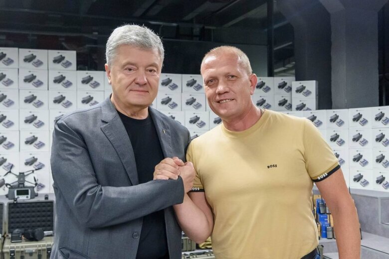 Воины 33-го батальона, Школа снайперов Сухопутных сил и снайперы ССО получили дроны, снайперские прицелы и радиостанции 02