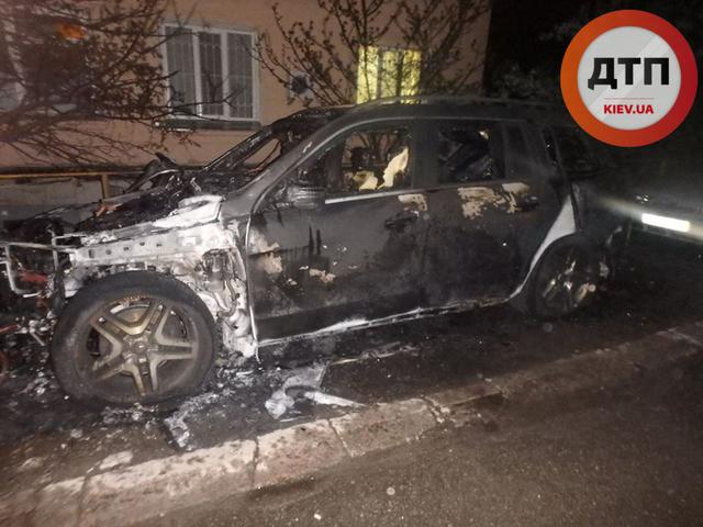 киев пожар автомобиль
