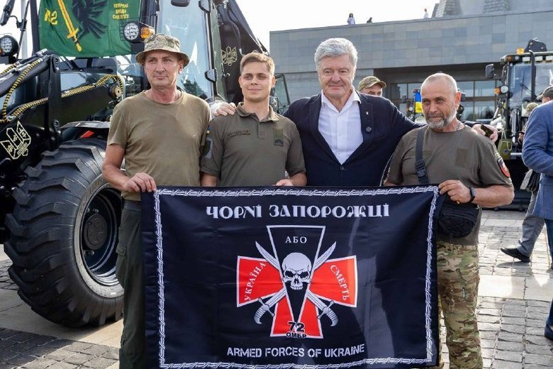 екскаватори для фронту