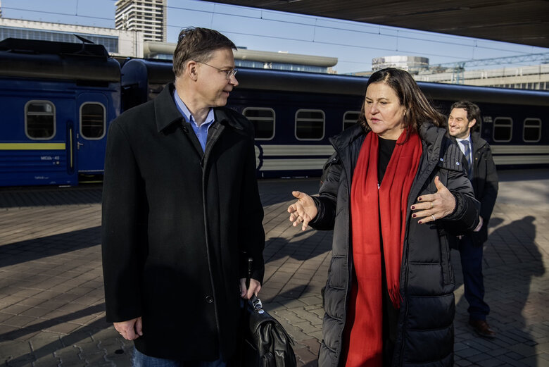 Домбровскіс прибув до Києва