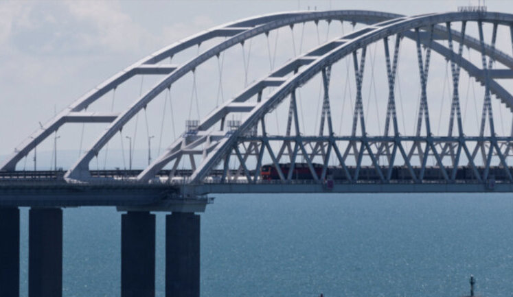 Storm season may "adjust" protective structure near Crimean bridge - Pletenchuk