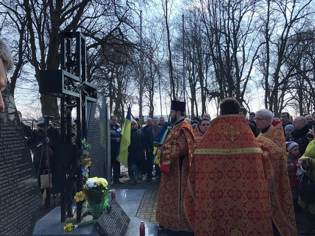 Память украинцев, погибших от рук Армии Крайовой, почтили в Польше 06 Память украинцев, погибших от рук Армии Крайовой, почтили в Польше 06