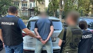 За $10 тис. обіцяв таємно вивезти з частини: на хабарництві викрито військового ТЦК на Одещині, - Нацполіція. ФОТОрепортаж