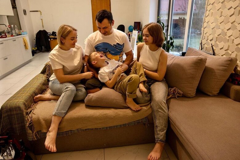 Військовослужбовець Артем Мороз: У мене влили два з половиною літри крові. Я не знаю, як я вижив 12 Військовослужбовець Артем Мороз: У мене влили два з половиною літри крові. Я не знаю, як я вижив 12