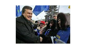 Партии регионов грозит снятие с выборов за подкуп избирателей углем
