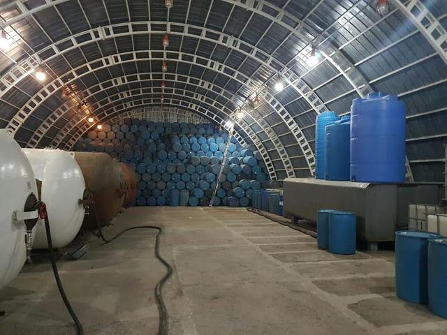 Налоговики ликвидировали крупные цеха по производству спирта и фальсифицированного алкоголя, изъято продукции на сумму более 34 миллионов гривен 01