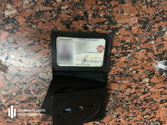 У 22-річного поліцейського, який відкрив стрілянину в метро Харкова, вилучили речовину, зовні схожу на психотропи, - ДБР 02