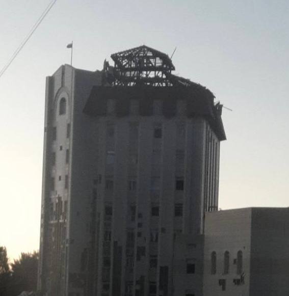 Россияне с полуночи обстреливают Энергодар. В городе частично исчезли вода и свет, - мэр Орлов 01