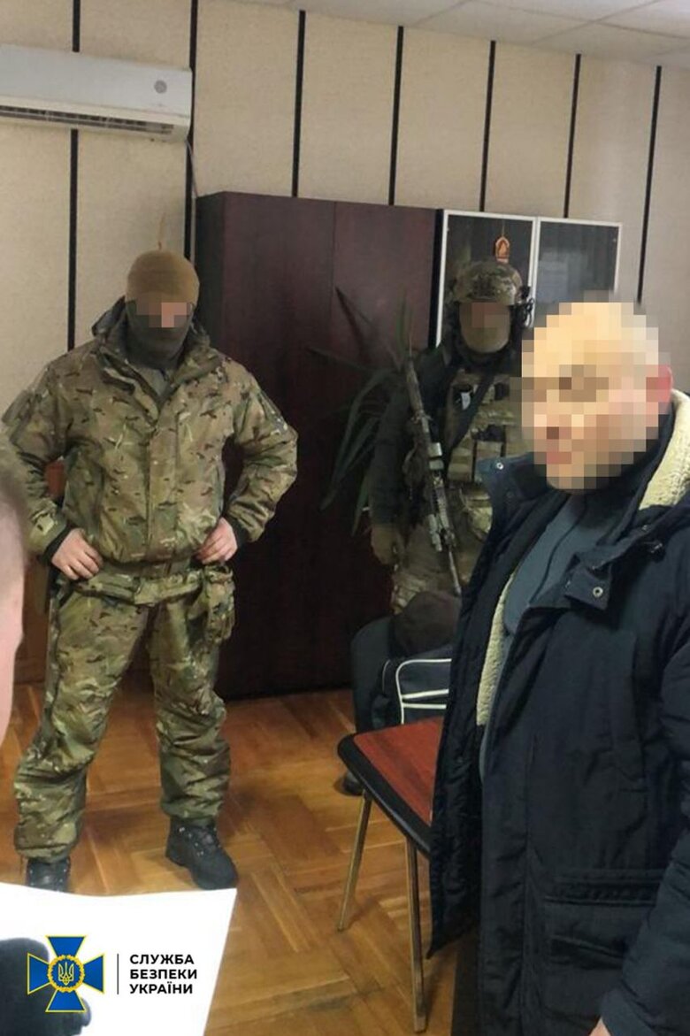 Сотрудник Укрзализныци работал на ФСБ и корректировал ракетные удары по Киеву, - СБУ 01