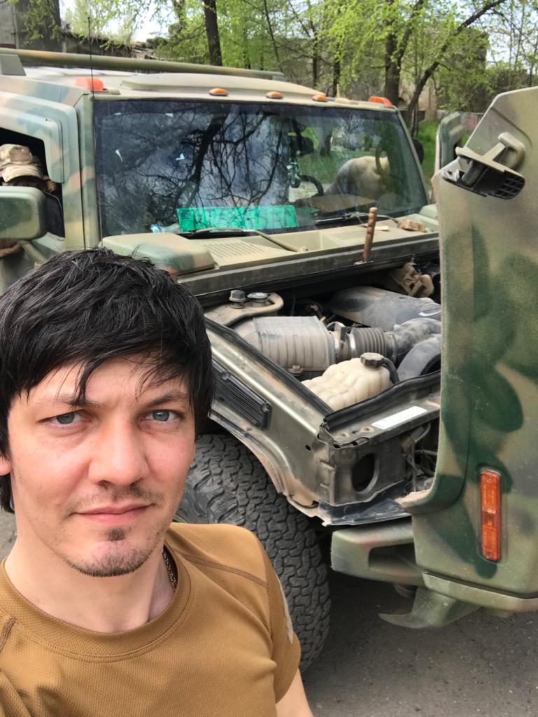 Я думаю, що для росіян це можливість вилізти з якоїсь економічної клоаки і дати тій частині населення, яка фактично на дні, себе реалізувати за рахунок пограбувань. Як колись орда грабувала і вбивала, – Андрій Олещук 05