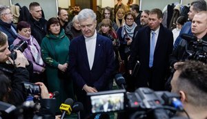 Порошенко прокоментував запроваджені проти нього санкції