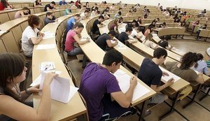 РФ вербує студентів для війни проти України