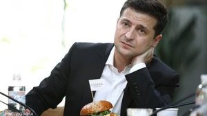 МЗС не отримувало запрошення від Росії для участі Зеленського в параді 9 травня в Москві, - Пристайко