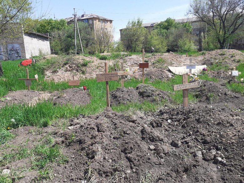 Рашисти не встигають проводити ексгумацію тіл вбитих маріупольців, - мер Бойченко 02 Рашисти не встигають проводити ексгумацію тіл вбитих маріупольців, - мер Бойченко 02